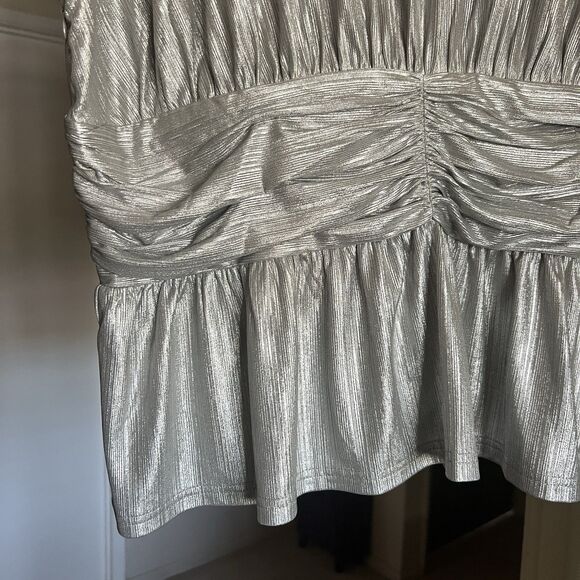 New York & Co Women's 2XL Silver Metallic Accent Sleeveless Pleated Top - Picture 8 of 14